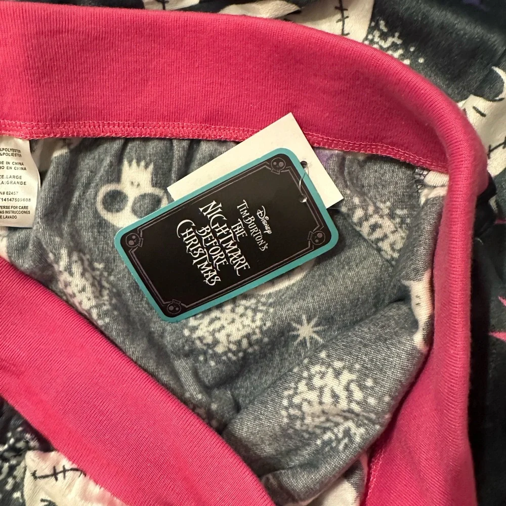 NWT Nightmare Before Christmas Pajama Pants Wide Leg Hot Pink Goth Disney Pjs L - Picture 3 of 7